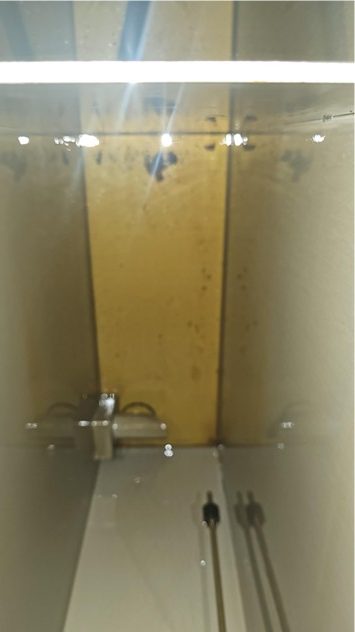 Schuimde olie door cavitatie hydraulische installaties
